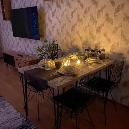Cosy, Modern Elegance 1+1 Flat Apartment *